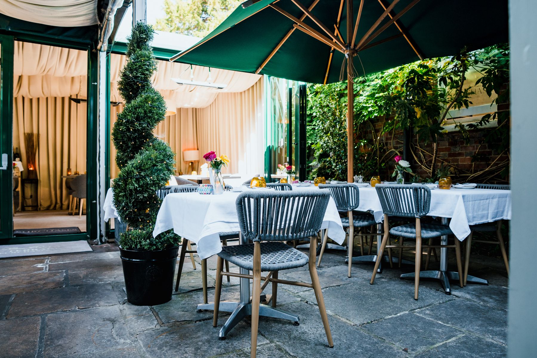 Purchases Restaurant garden terrace