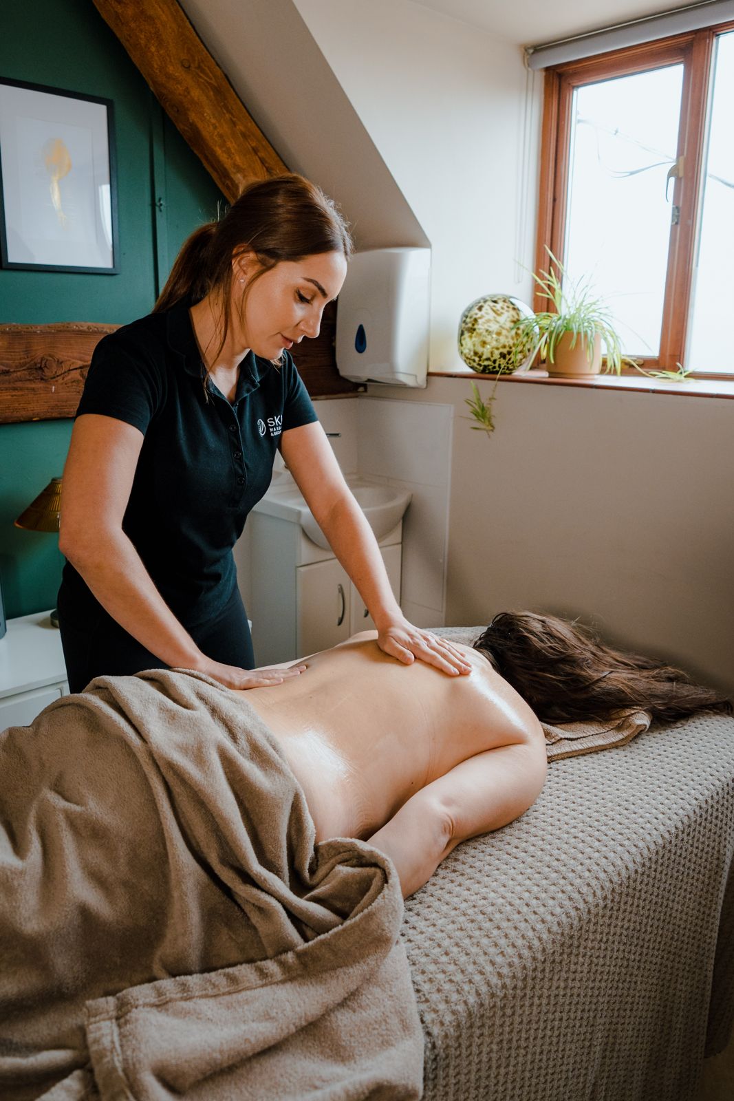 Massage treatment at SKH